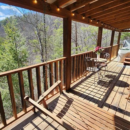Little Cabin All To Yourself Sevierville Exterior photo
