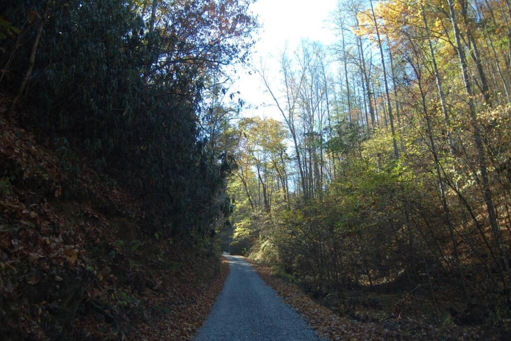 Little Cabin All To Yourself Sevierville Exterior photo