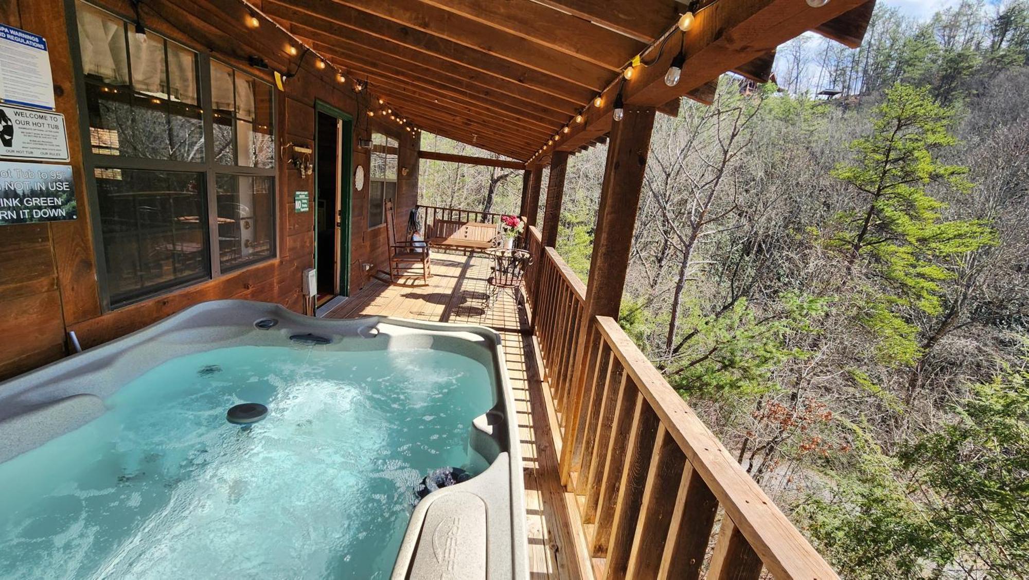 Little Cabin All To Yourself Sevierville Exterior photo